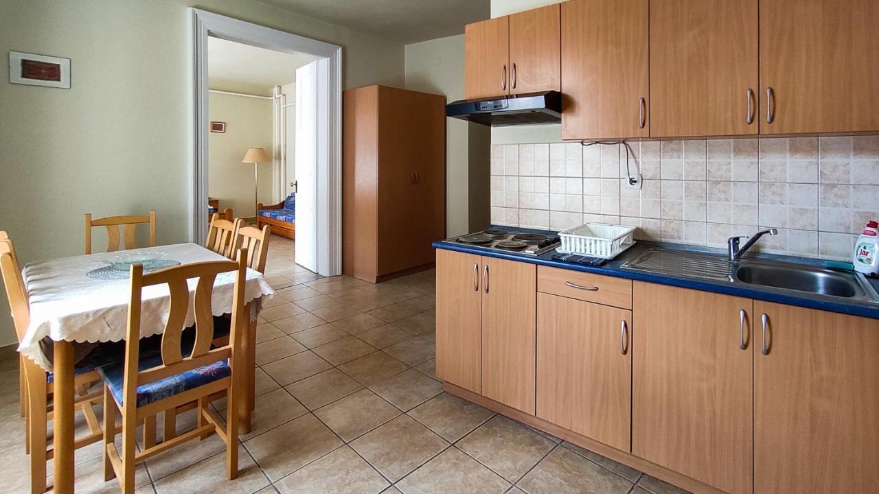 Afrodite Apartmanok إغير المظهر الخارجي الصورة
